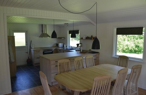 Bøtø By House | Cozy home in Væggerløse with WiFi