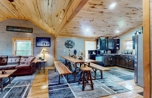 Mercer House | Cozy home located near Lakes & Trails equipped with WIFI & a Gas Grill