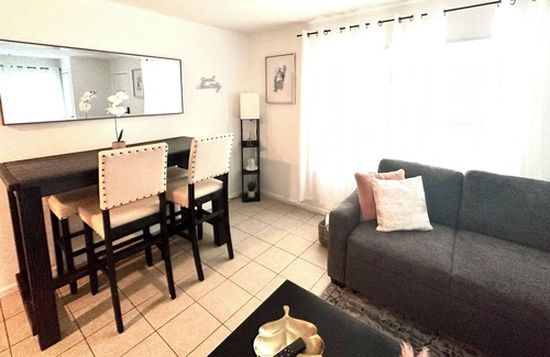 North Austin Civic Association House | Cozy Home near Domain and DT