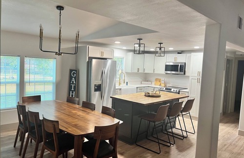 La Porte House | Cozy Home on Belfast