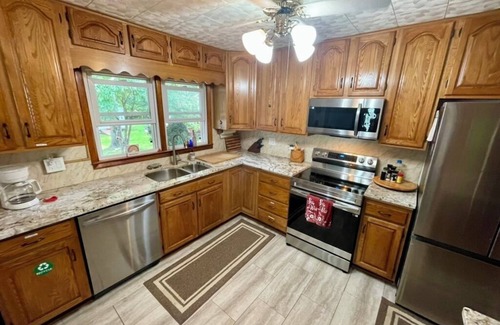 Waynesville House | Cozy Home on Richland Creek, Waynesville, Maggie V; Blue Ridge P.W. & Smokey Mts