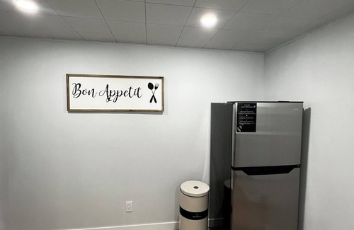 Winnipeg House | Cozy Home - Winnipeg Airport, Downtown & Polo Park