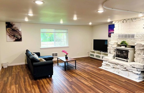 Potlatch Cottage | Cozy Hoodsport Duplex: 1BR 1BA-B
