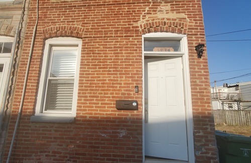 Riverside House | Cozy "Hospitality Suite" Centrally Located In Baltimore's Federal Hill Area