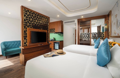 Son Tra Hotel | Cozy Hotel on Korea Town, only 500m from Han Bridge