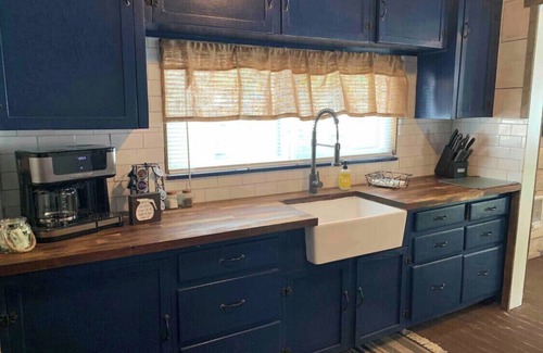 Riggins House | Cozy house downtown Riggins- walking distance to everything!