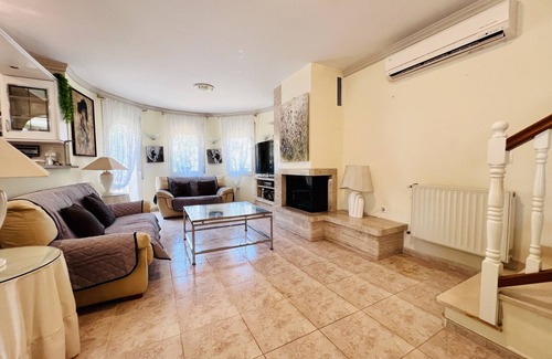 Castello d'Empuries Ski Chalet | Cozy house with pool and large barbecue