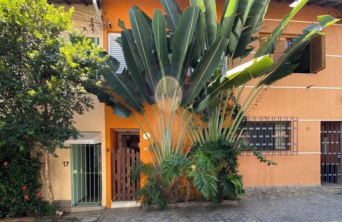 Paraiso House | Cozy house in a quiet and safe village next to Ibirapuera Park