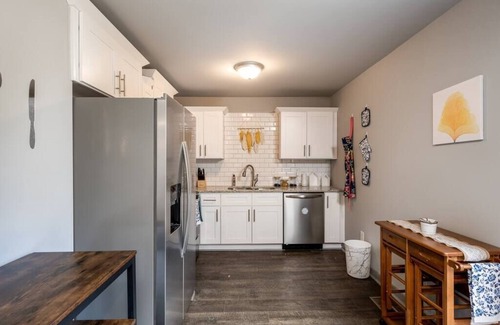 Rosebank House | Cozy house in Hip East Nashville Unit B