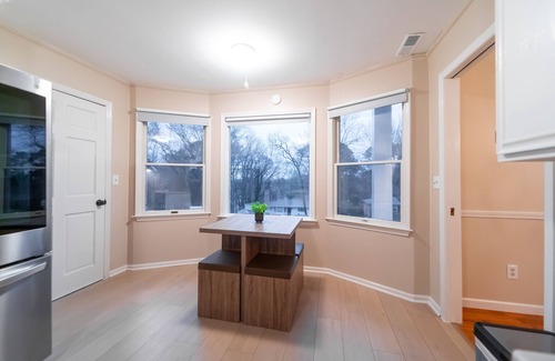 Madison House | Cozy house in Madison - 5 minutes to Reaseach Park