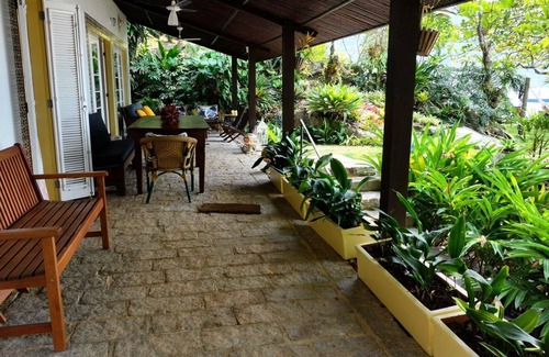 Tabatinga House | Cozy house, on a 50m beach.