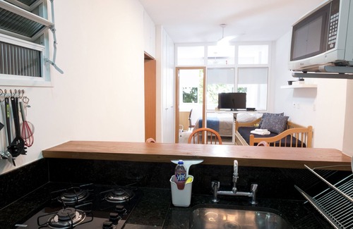 Copacabana Apartment | Cozy just steps from Copacabana beach