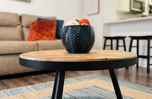 Atlanta Apartment | Cozy King Suite w/free parking - 15 mins from Downtown