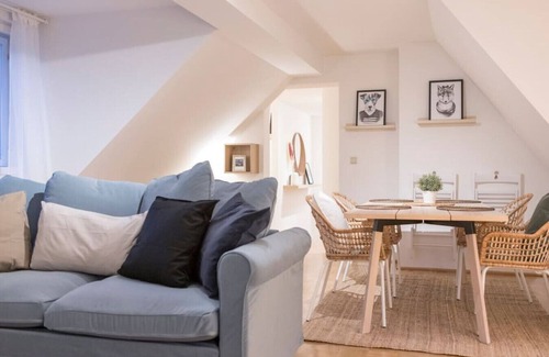 Lend Apartment | Cozy Kunsthaus Graz in Austria