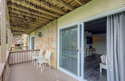 Clayton Condo | Cozy KW 305 Suite in Clayton, GA with 2 Queen Beds and Mountain Views