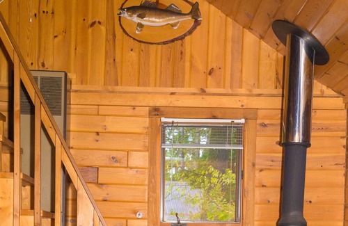 Cook Cabin | Cozy lake front one bedroom on Lake Vermilion