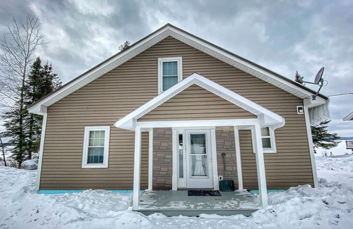 Sinclair Cabin | Cozy Lakeside Retreat Loaded with Amenities & Direct Trail Access!