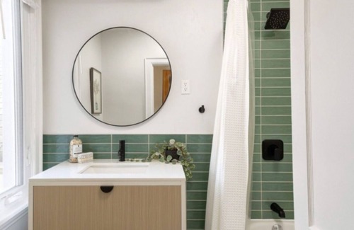 Beach Hill House | Cozy Leslieville house