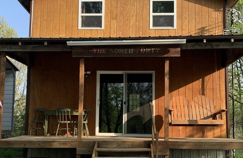 Williamstown Cabin | Cozy Little Cabin