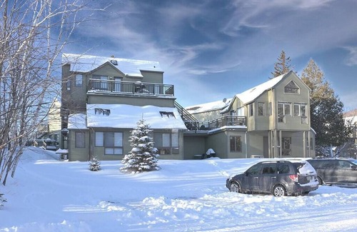 Mont-Tremblant Pedestrian Village Condo | Cozy Lodge in the Mont Tremblant Ski Village