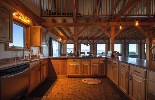Homer House | Cozy lodge near town w Stunning Views & Fireplace