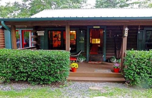Lake Lure Cabin | Cozy Log Cabin In Riverbend, Lake Lure North Carolina