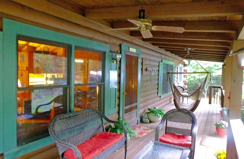 Lake Lure Cabin | Cozy Log Cabin In Riverbend, Lake Lure North Carolina