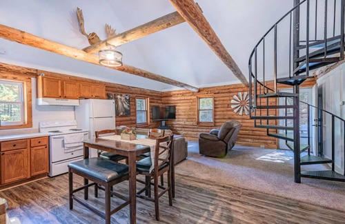 Wisconsin Dells Cabin | Cozy Log Cabin Nestled in the Pines but just Minutes to Everything!