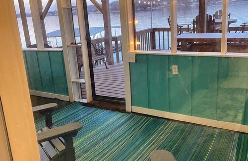 Sunrise Beach House | Cozy LOTO retreat! Main channel, 2 decks & dock. Dog friendly & No Cleaning fee!