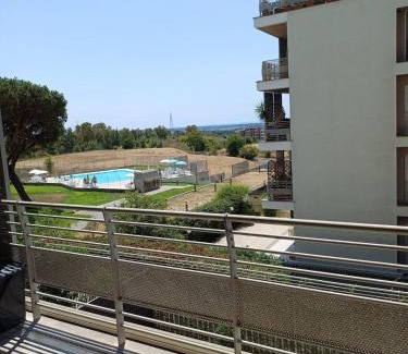 Torrimpietra Apartment | Cozy LUMA House in Nature - wifi, swimming pool