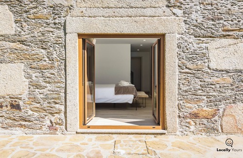Orbacem Villa | Cozy luxarious villa to spend days with Family and Friends