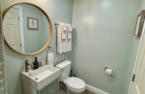 Chico House | Cozy Magnolia Studio Near Downtown