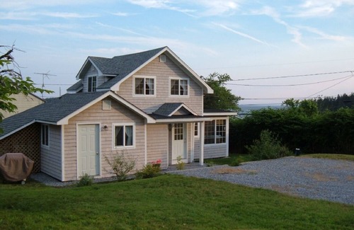 Sebasco House | Cozy Maine Coast Cottage - October Dates Available
