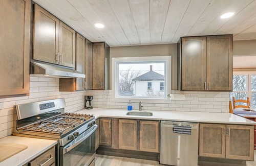 Lubec Apartment | Cozy Maine Getaway: Covered Deck, Walk to Beach!