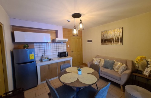 Dumaguete Condo | Cozy Mika's Home located at the Heart of Dumaguete (Two Bed Rooms Condo Unit)