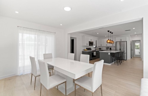 Boca Raton House | COZY MODERN RETREAT - EAST BOCA