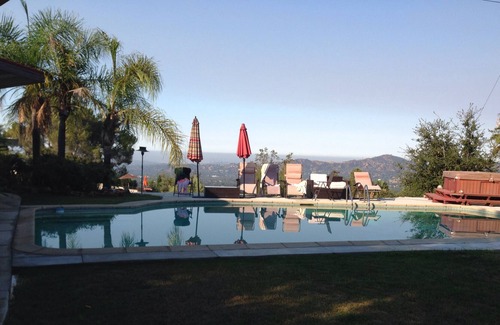 Altadena Apartment | Cozy Mountain Top Studio With Beautiful Views