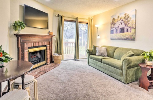 Nevada House | Cozy Nevada Townhome < 1 Mi to Cottey College