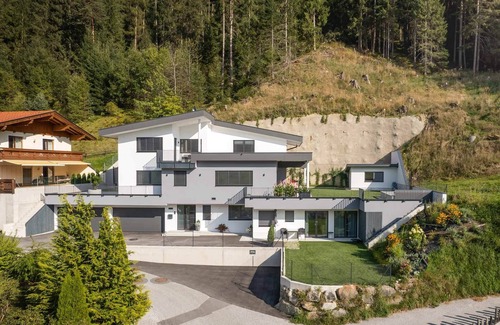 Neustift Im Stubaital Apartment | Cozy new vacation apartment on the edge of the forest with top views and garden