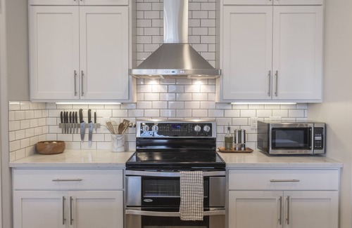 Vancouver House | Cozy new built home 10 minutes away from Portland
