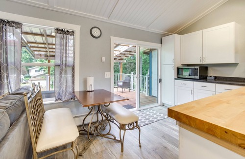 North Bend House | Cozy North Bend Getaway Near Dunes + Ocean!