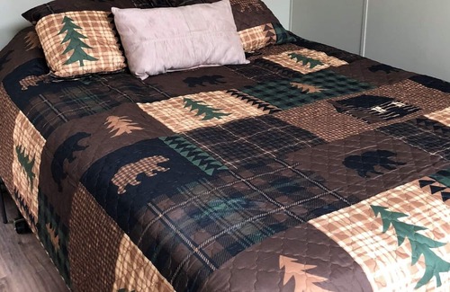 Florence House | Cozy Northwoods Retreat! Great for relaxing and trail riding!