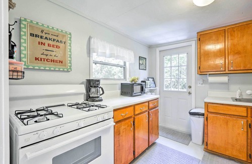 O Brien House | Cozy O’Brien Home w/Fire Pit & Patio Near Rivers!