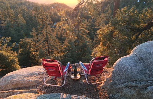 Pine Cove Cabin | "Cozy Oaks Cabin" Peaceful Mountain Getaway, Charming & Romantic! Trail Pass.