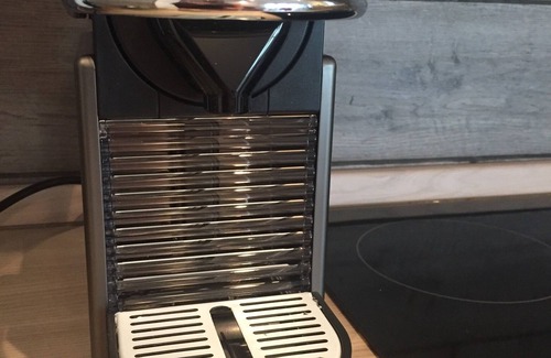 Paradiso Apartment | Cozy Paradise + balcony on Lake Lugano. Perfect for business + leisure travelers