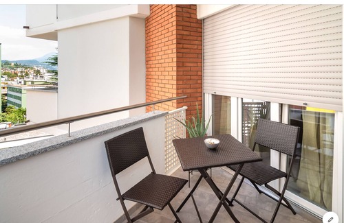 Paradiso Apartment | Cozy Paradise + balcony on Lake Lugano. Perfect for business + leisure travelers