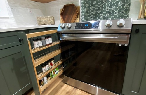 Bella Vista House | Cozy, peaceful retreat among mature trees. Pet friendly & Back 40 access!