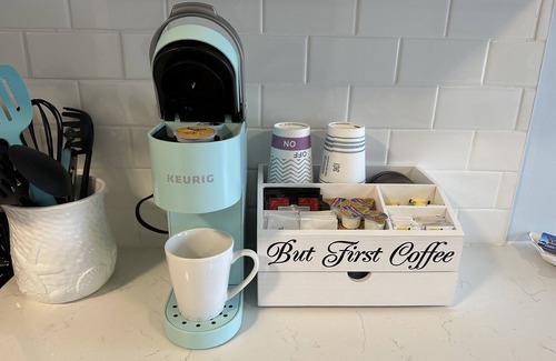 Seaside Heights Condo | Cozy Poolside Hideaway 2 Blocks to Beach - 4 Beach Badges + Linens & Towels