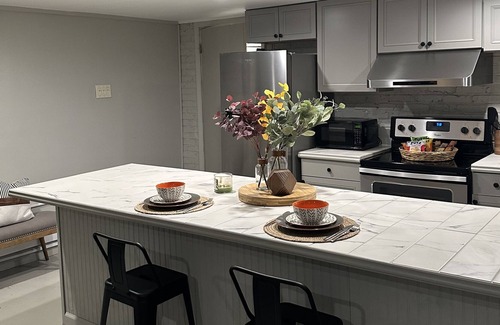 Geistown Apartment | Cozy/Private Apartment. Pet Friendly!