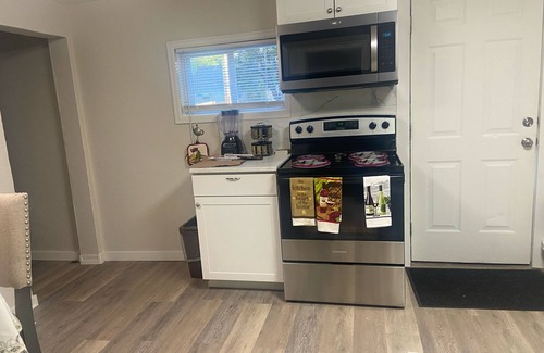 Pueblo House | Cozy Pueblo House w/Yard - Near Downtown & More with Clean & Comfy Sta